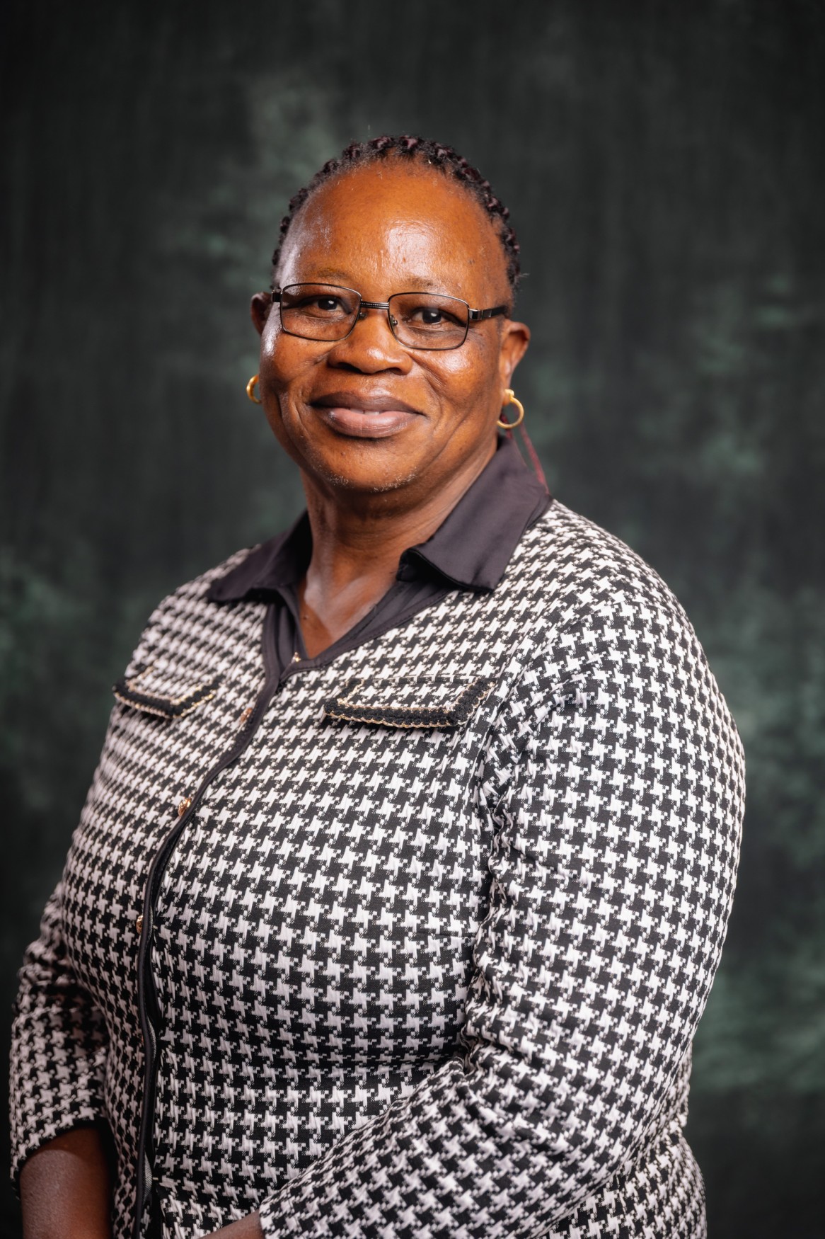 Mrs. Evelyn Dembetembe